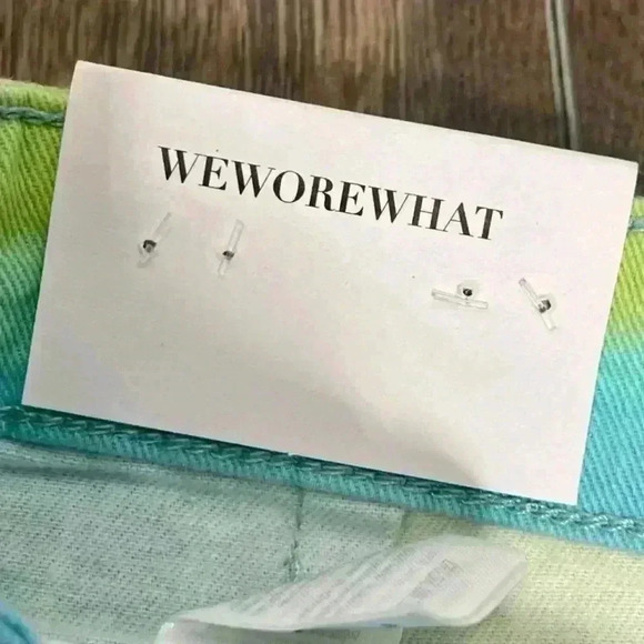 We Wore What Flare Bell Shorts, Stretch Twill Denim in Zvi Tie Tye. Size 25. NWT - Picture 9 of 16